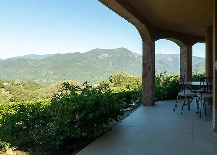 Vakantiehuis Au Coeur De L'arriere Pays Rez De Chausse De Domaine A Presa