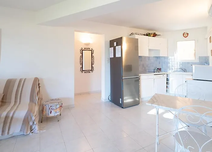 Au Coeur De L'arriere Pays Rez De Chausse De Domaine A Presa * Sartène