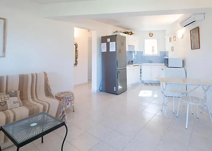 Au Coeur De L'arriere Pays Rez De Chausse De Domaine A Presa Vakantiehuis *