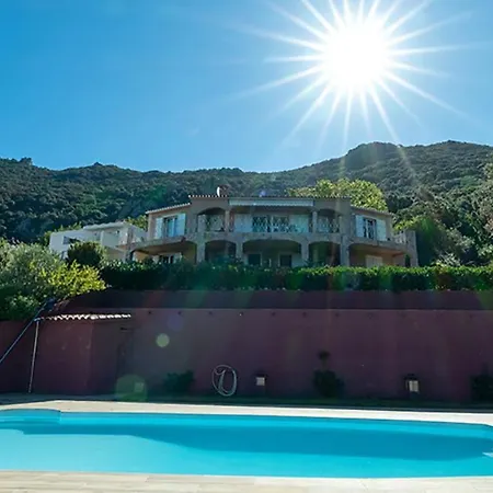 Au Coeur De L'arriere Pays Rez De Chausse De Domaine A Presa * Sartène