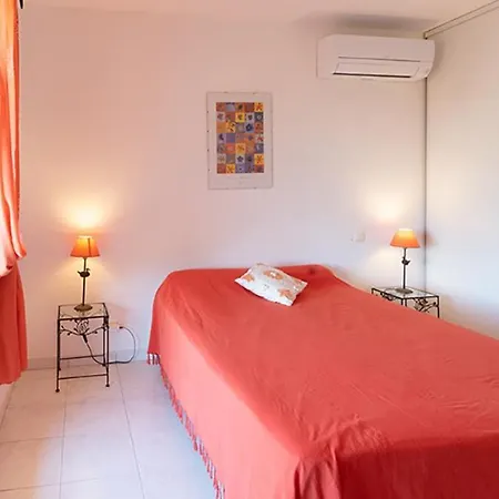 Σπίτι διακοπών Au Coeur De L'arriere Pays Rez De Chausse De Domaine A Presa *