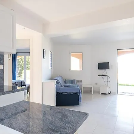 Au Coeur De L'arriere Pays Rez De Chausse De Domaine A Presa Tatil Evi Sartène