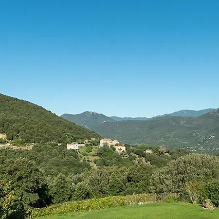 Dans L'arriere Pays Rez De Chaussé De Frais Compris Casa vacanze