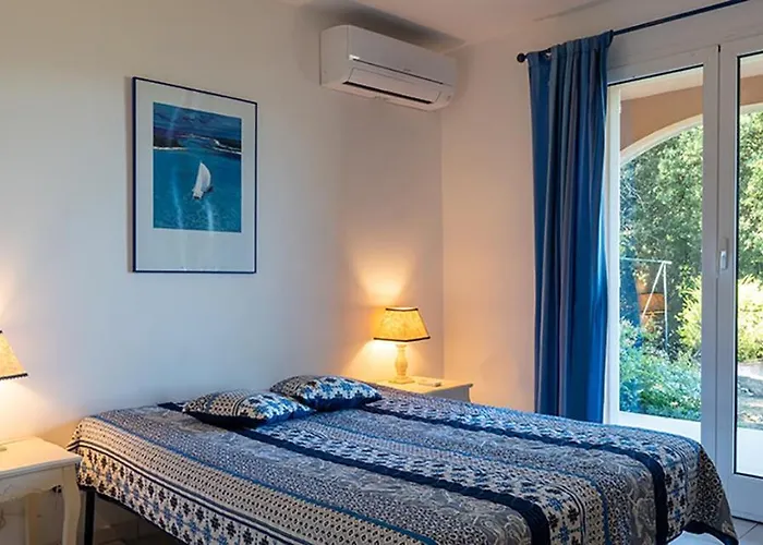 Au Coeur De L'arriere Pays Rez De Chausse De Domaine A Presa Sartène