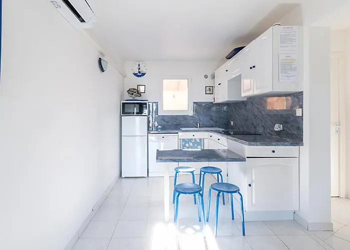 Au Coeur De L'arriere Pays Rez De Chausse De Domaine A Presa *