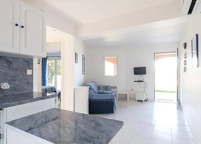 Au Coeur De L'arriere Pays Rez De Chausse De Domaine A Presa Ferienhaus Sartène