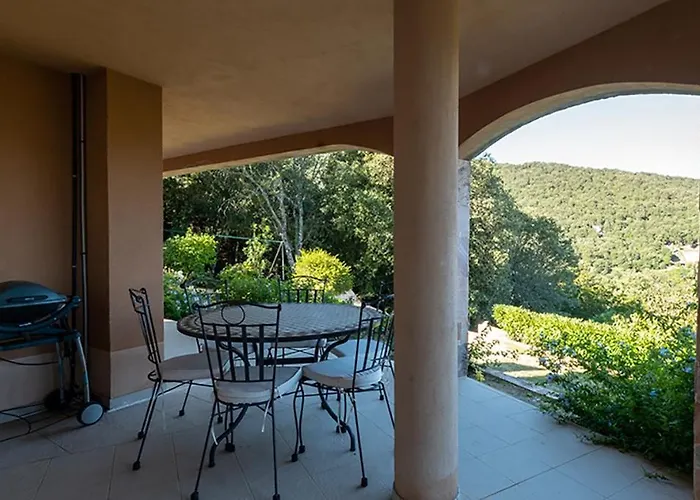 Au Coeur De L'arriere Pays Rez De Chausse De Domaine A Presa * Sartène