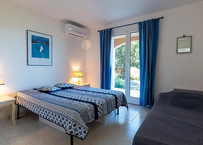 Ferienhaus Au Coeur De L'arriere Pays Rez De Chausse De Domaine A Presa Sartène